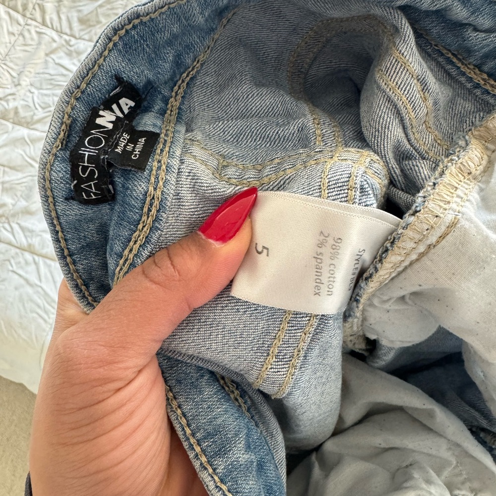 Distressed Blue Jeans - Picture 3 of 3
